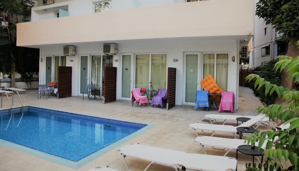 Mimosa Suites Rhodes City エクステリア 写真